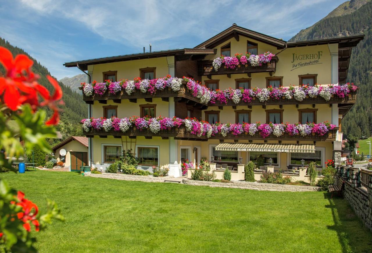 Hotel Jaegerhof 카우넬탈 외부 사진