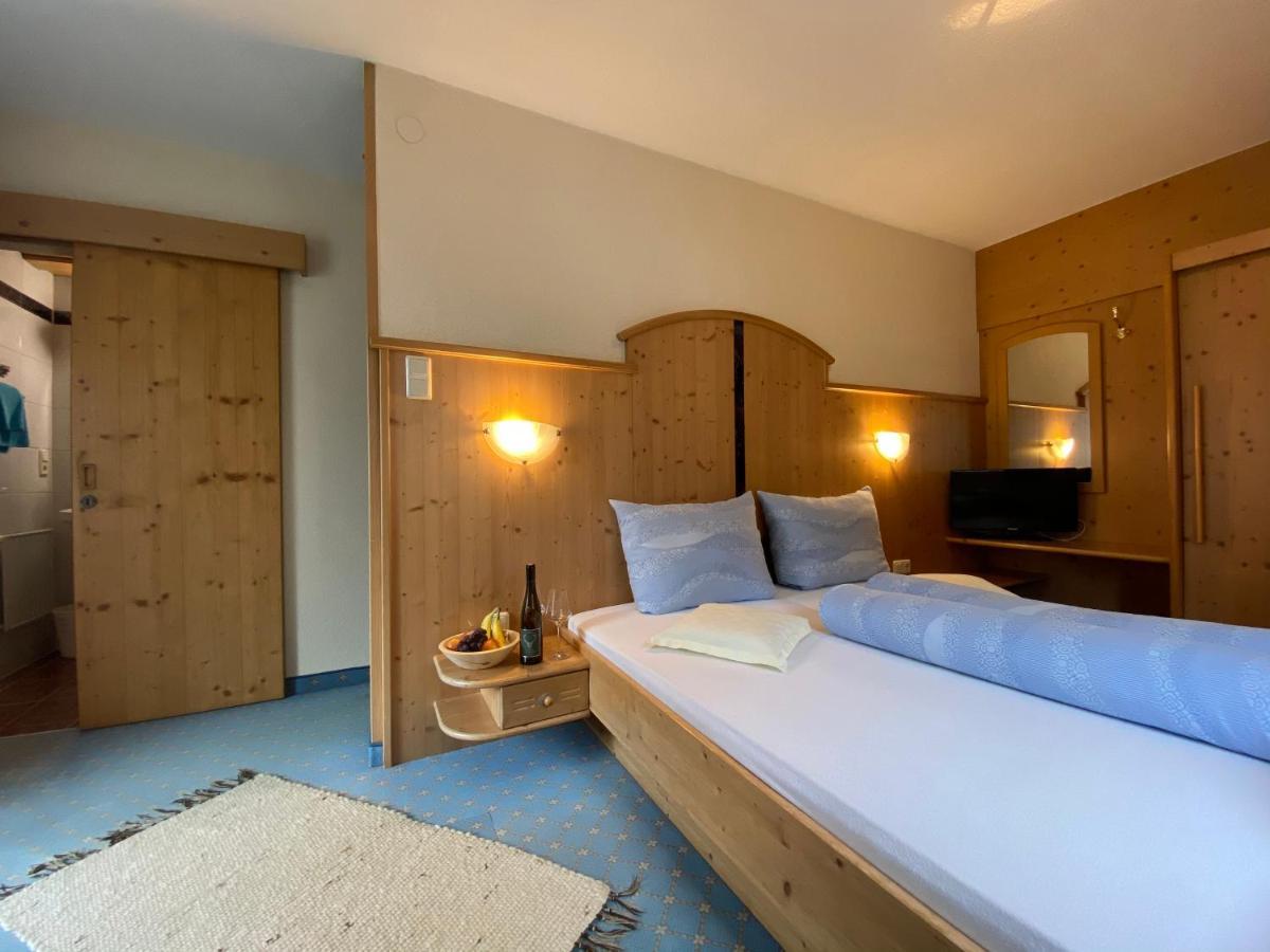 Hotel Jaegerhof 카우넬탈 외부 사진
