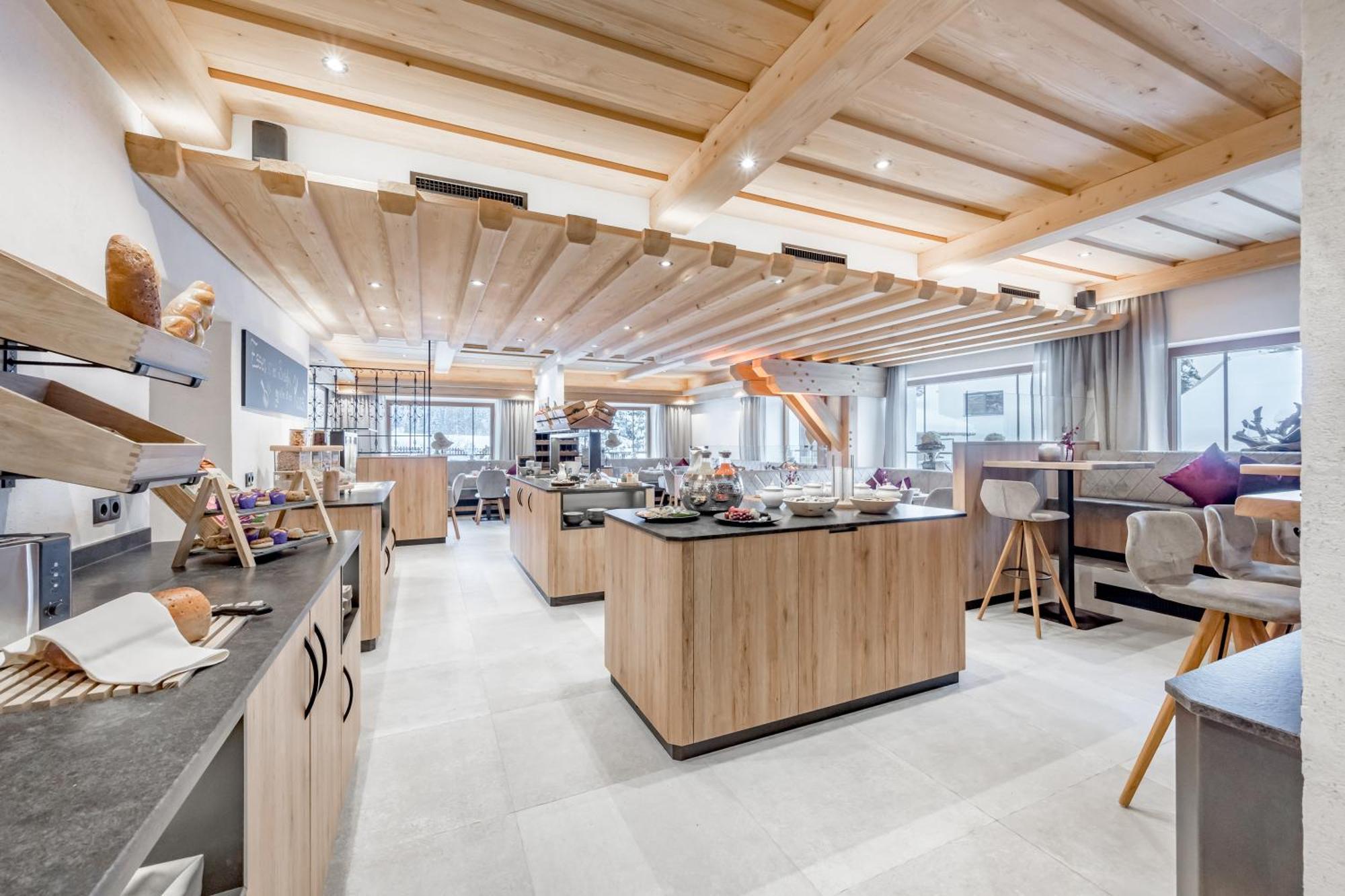 Hotel Jaegerhof 카우넬탈 외부 사진