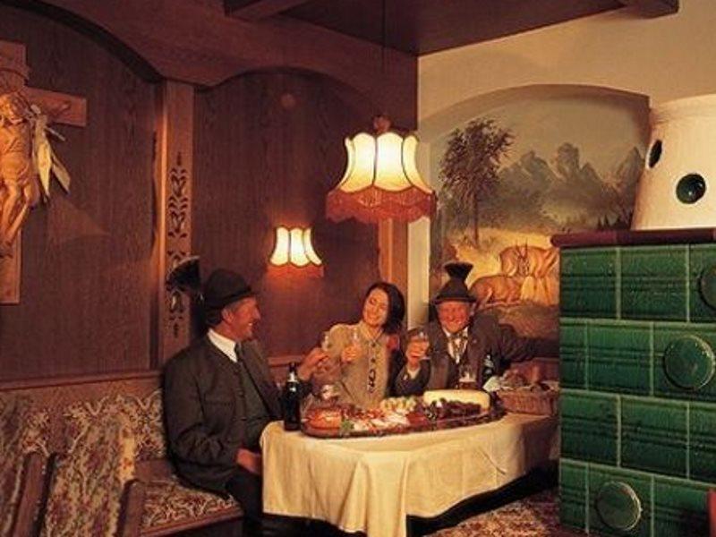 Hotel Jaegerhof 카우넬탈 외부 사진